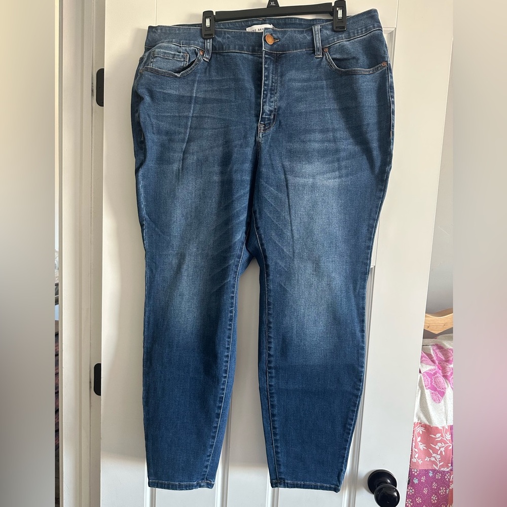 Lane Bryant women’s plus size 22W Blue High-Rise Skinny Jeans.
